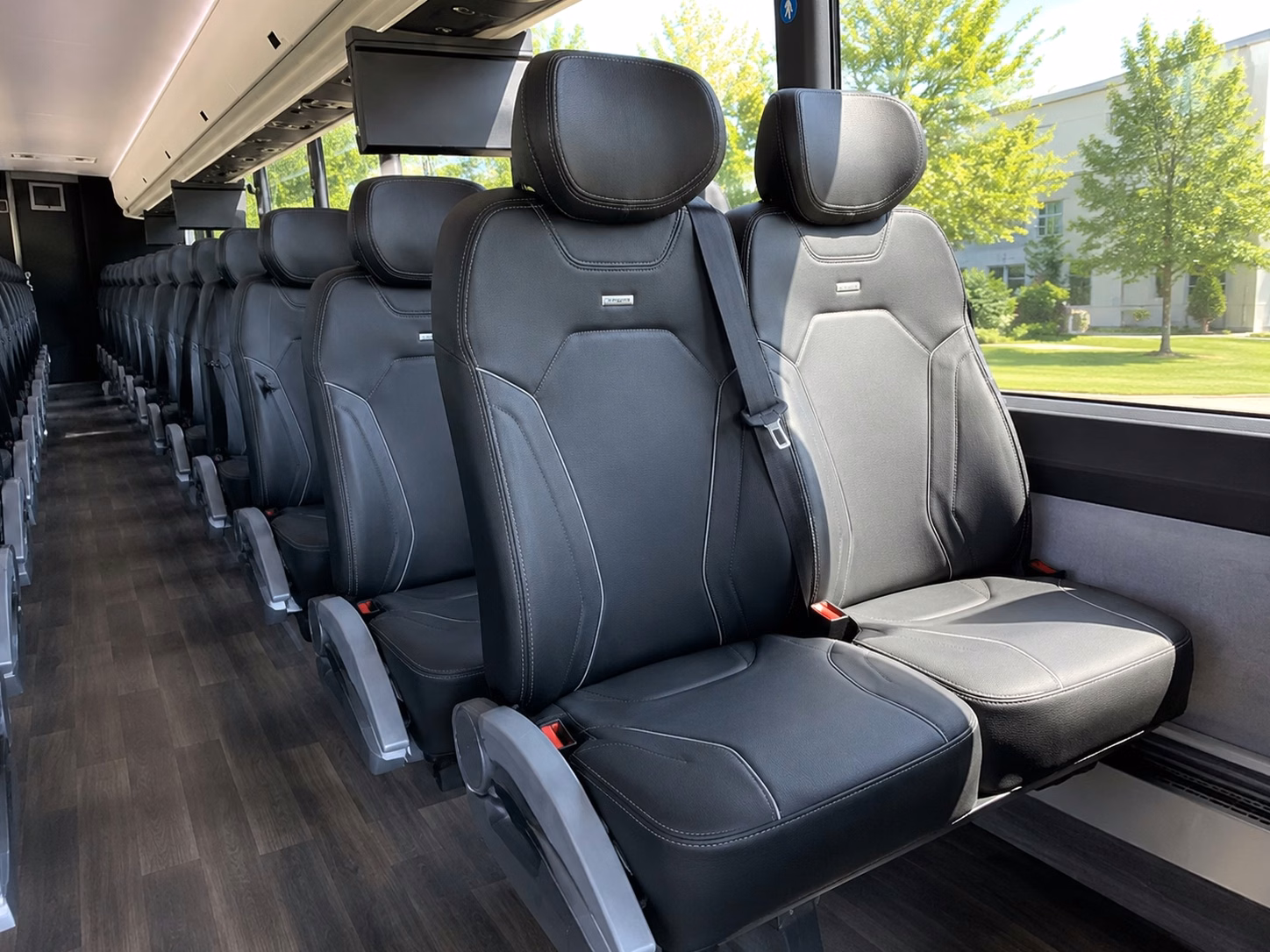 how bus type changes charter bus prices in kirkland washington
