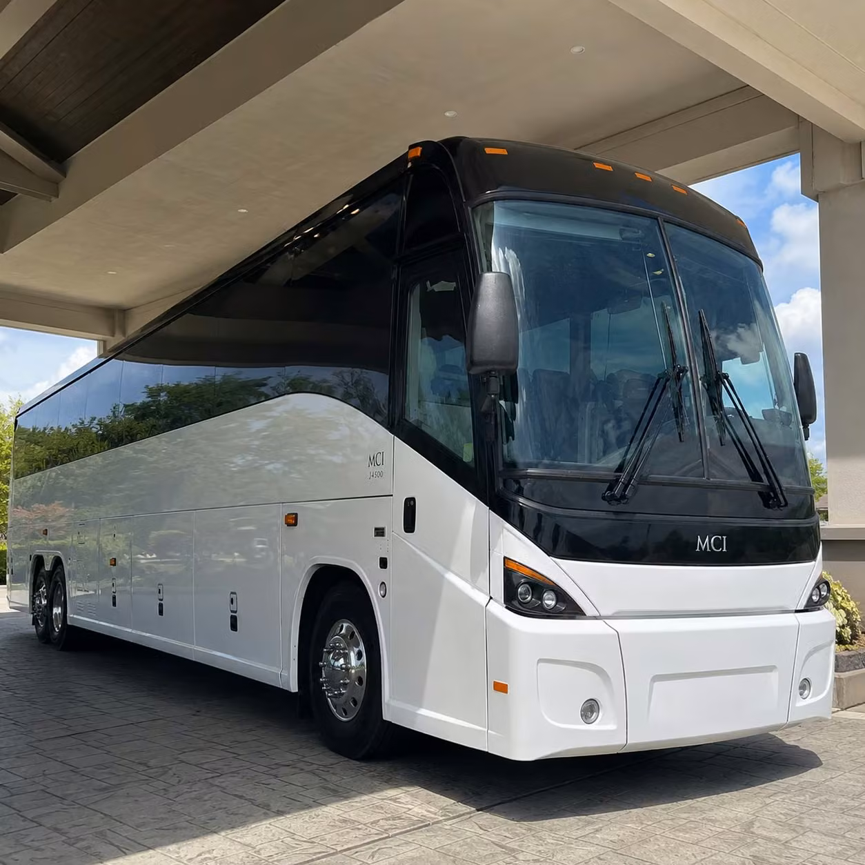 waterfront event shuttles for kirkland corporate functions